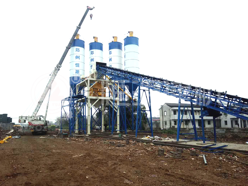 開一個120拌合站設(shè)備多少錢？120拌合站的機子價格是多少？