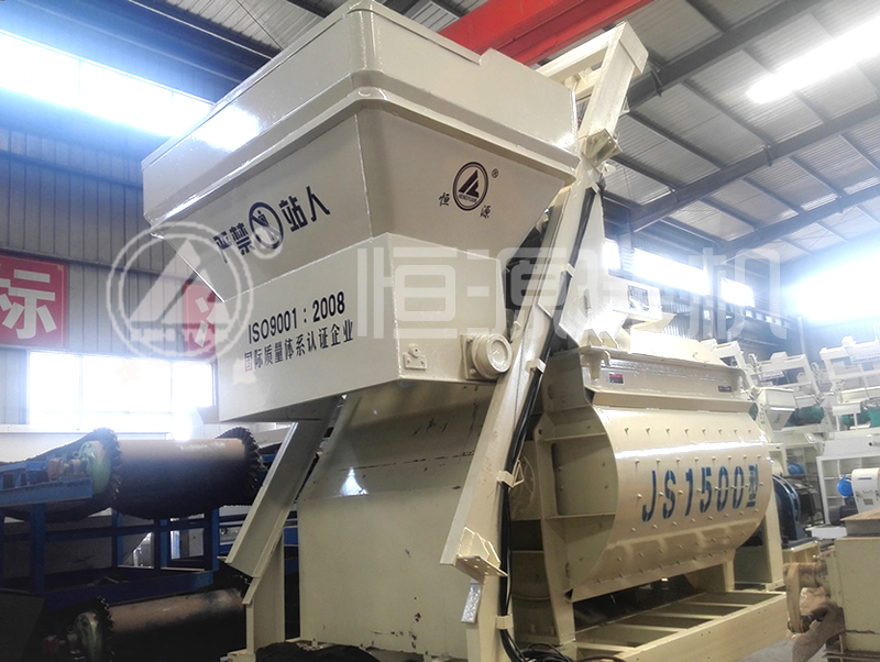 1500混凝土攪拌機(jī)價(jià)格是多少？恒源js1500型混凝土攪拌機(jī)性能特點(diǎn)