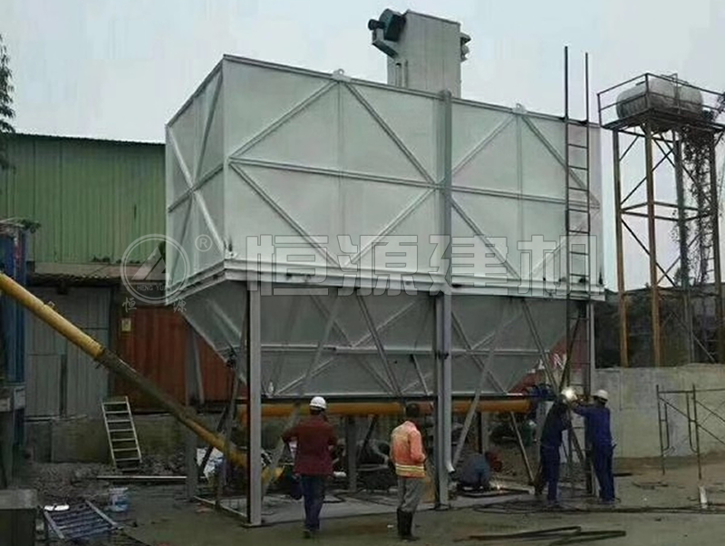 國內有生產臥式水泥倉么？臥式煤灰粉水泥倉多少錢？臥式水泥罐倉圖片