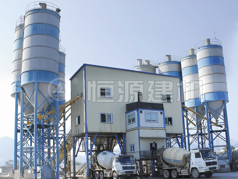 建一個(gè)攪拌站180一條線多少錢？180水泥攪拌機(jī)價(jià)格是多少？