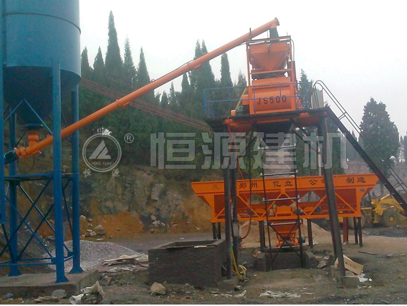 場地受限，混凝土攪拌站上料方式與哪些因素有關(guān)？