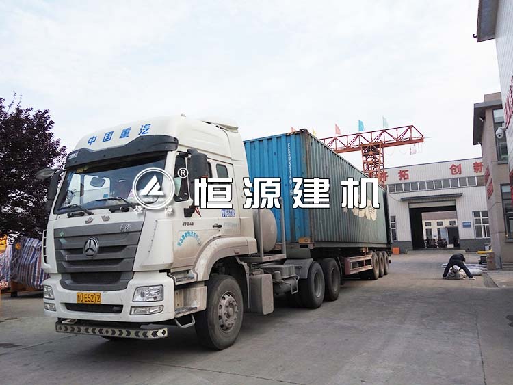 HZS75型混凝土攪拌站集裝箱裝車，發(fā)往俄羅斯