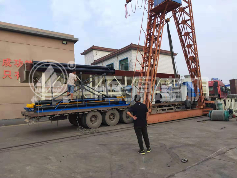 恒源建機(jī)HZS90攪拌站裝車(chē)完畢，發(fā)往周口